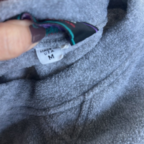Vintage Early Winters grey fleece crewneck polartec sweatshirt (M) - Picture 6 of 6